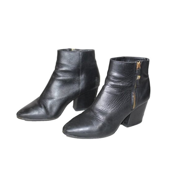 Kate Spade Black Leather Bootie Pebbled Leather Ankle Boot Womens Size 8.5 M - Picture 2 of 10